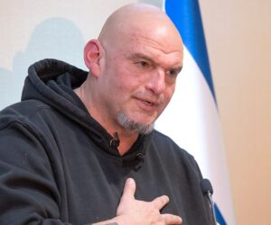 John Fetterman presses for Hamas to agree to peace deal with Israel