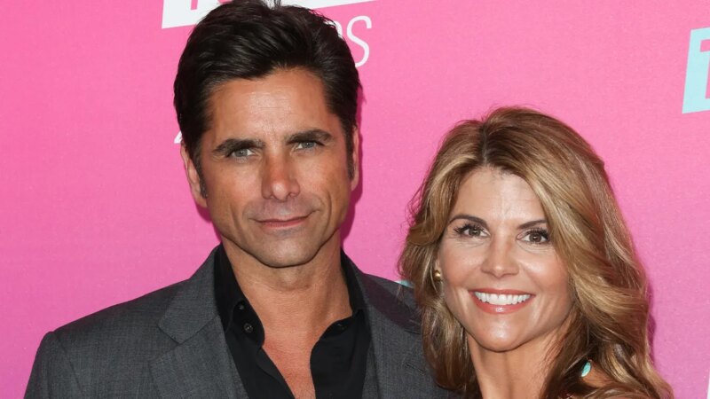 John Stamos defends Lori Loughlin amid separation from Mossimo Giannulli
