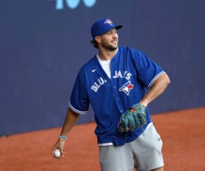 Blue Jays wish Blue Jays luck in MLB postseason instead of Yankees