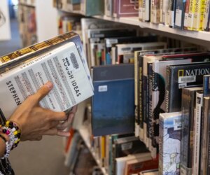 Daily reading down 40% as books die in the smartphone era