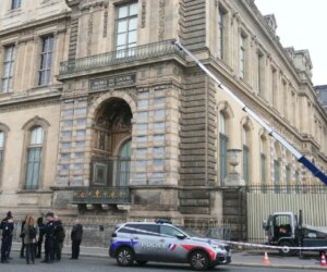How Louvre burglars used a truck-mounted lift in the $100M jewelry heist