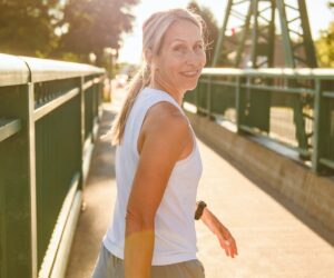 Happiness expert shares 6-step morning routine, plus the downside of ‘sleep divorce’