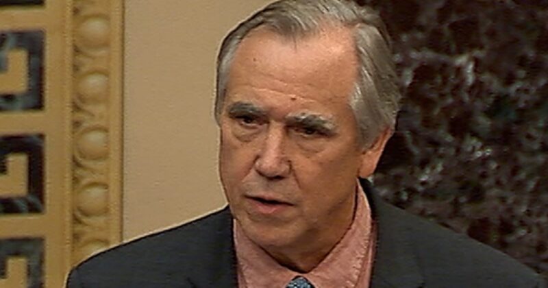 Merkley gives marathon floor speech protesting Trump