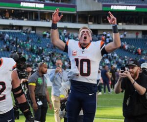 NFL Week 5 2025 scores: Broncos shock Eagles, Titans pick up first win