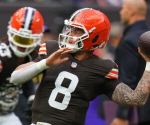 NFL holds moment of silence for victims in Yom Kippur terror attack