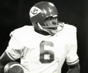 Super Bowl champ Warren McVea dead at 79