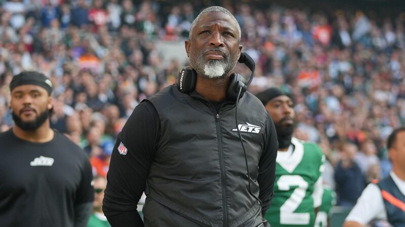 NFL news: Aaron Glenn won’t commit to Fields as Jets starter after first win