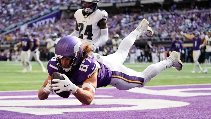 Vikings’ TJ Hockenson rips NFL officials