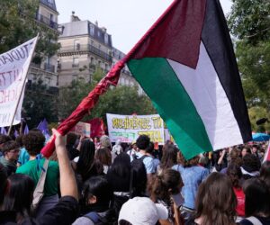 French strikes shut down Eiffel Tower amid nationwide protests over spending cuts