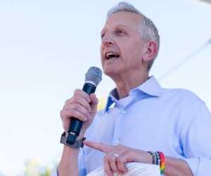 Portland mayor ordered removal of police tape near ICE facility, report notes