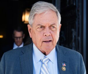 Proposed Constitutional Amendment would dock lawmakers’ pay due to shut downs