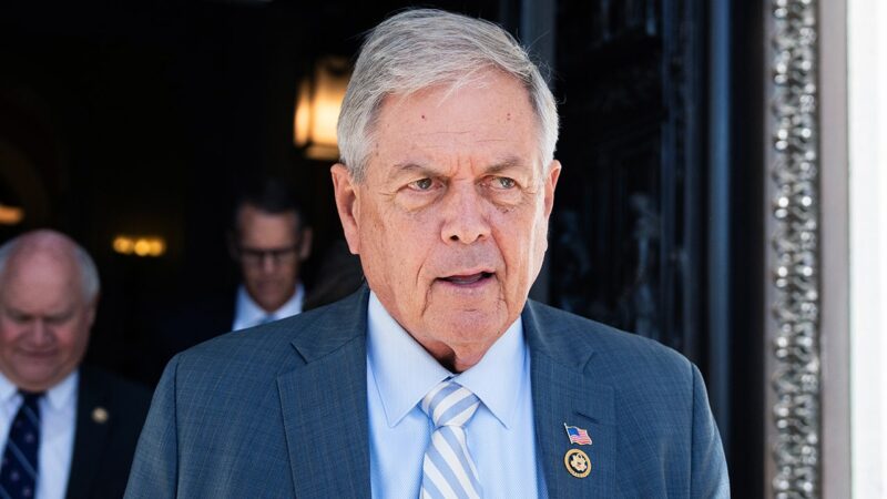 Proposed Constitutional Amendment would dock lawmakers’ pay due to shut downs