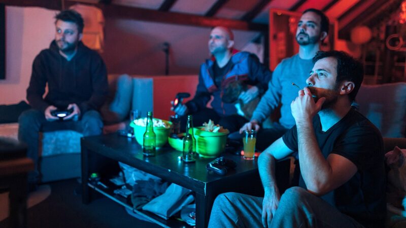 Cannabis and video games may trigger psychotic episodes, research reveals