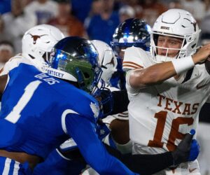 Arch Manning, Texas pick up win despite poor play