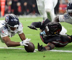 Cardinals lose after two costly mistakes against Titans
