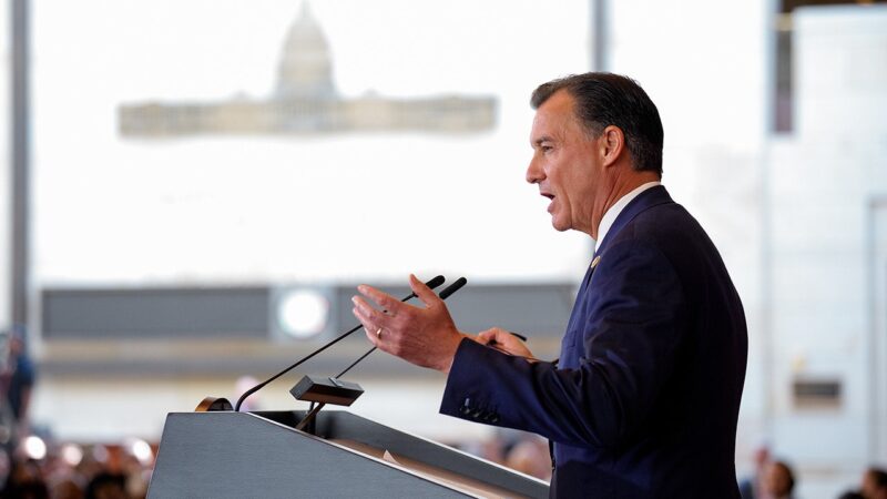 Democrat Suozzi endorses Cuomo over party’s NYC mayor nominee Mamdani