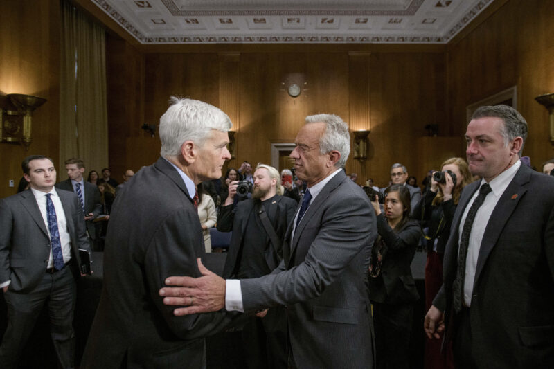 In his battle with doctors, RFK Jr.’s got GOP lawmakers on his side