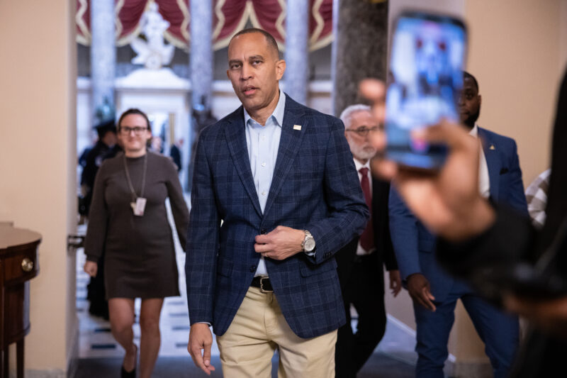 Jeffries talked redistricting with Illinois delegation