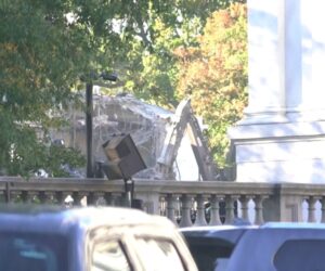 White House begins demolitions for Trump’s new ballroom