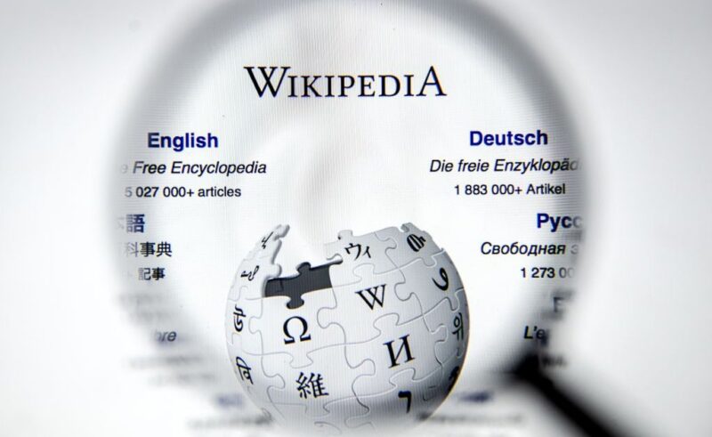 Wikipedia’s Foundation Was Built on Trust