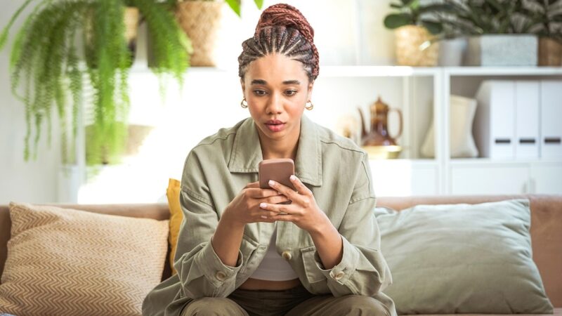 Massive leak exposes 183 million stolen email passwords from malware