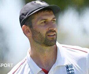 Mark Wood: England fast bowler cleared of hamstring injury for Ashes