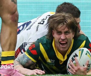 Australia edge pulsating second Test with England to clinch Ashes