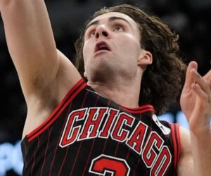 Josh Giddey scores 32 for undefeated Bulls in win vs. Knicks