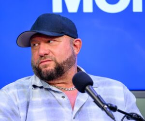 WWE Legend’s Physique Goes Viral