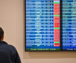 Hundreds of Flights Canceled Amid Government Shutdown