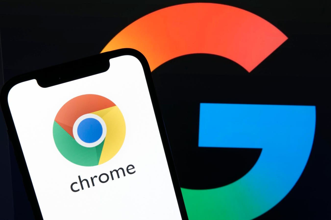 Restart Google Chrome 142 Now, High-Rated Security Issues Confirmed