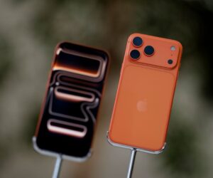 Apple iOS 18.7.2: iPhone Update For Users Who Don’t Want iOS 26: Which Should You Choose?