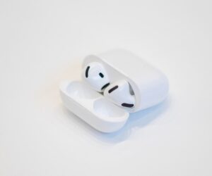 Apple AirPods 4 New Special Offer Delivers Lowest-Ever Price