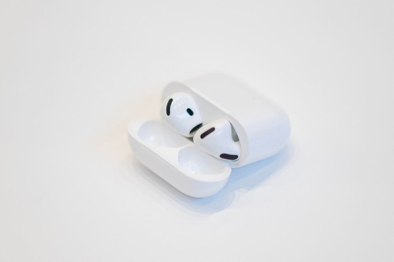 Apple AirPods 4 New Special Offer Delivers Lowest-Ever Price
