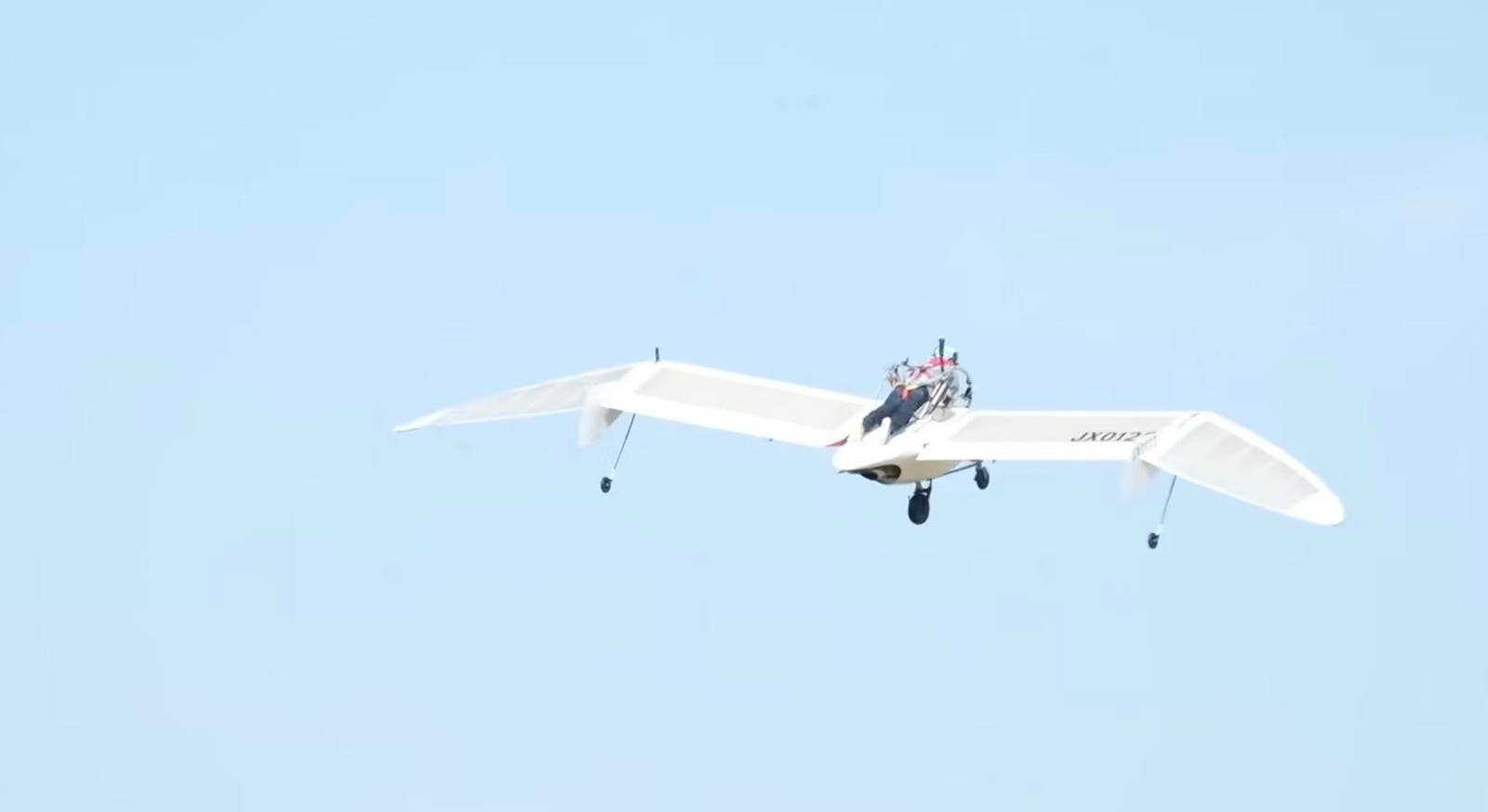 Real Life ‘Nausicaä’ Glider Pilot Takes To The Skies One Last Time