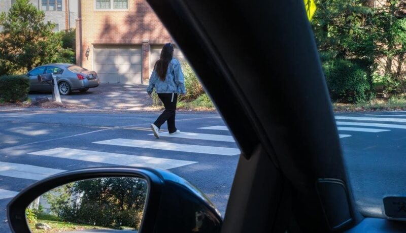 Left-Turn Crashes With Walkers Linked To Big Blind Zones, Study Says