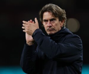 Tottenham’s Frank apologizes to Spurs’ fans, won’t change system