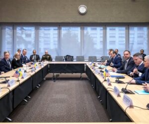 White House keeping draft Ukraine peace plan ‘very close to its chest’