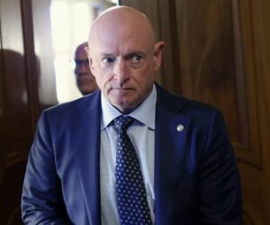 Pentagon opens misconduct investigation into Arizona democratic Senator Mark Kelly