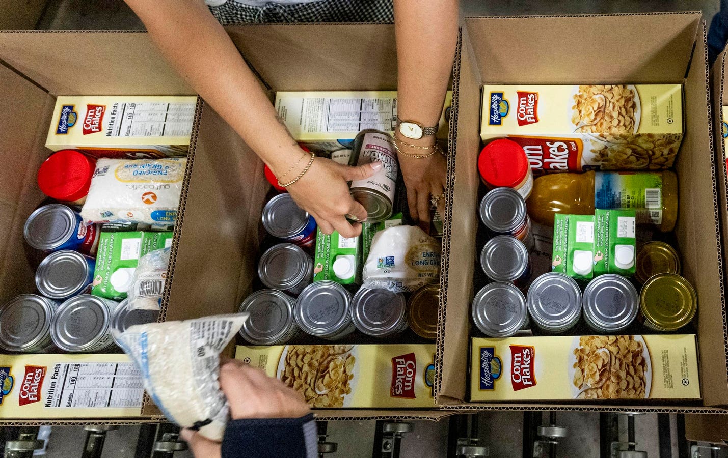 Food Assistance Cuts Conflict With Calls To Raise Nutritional Standards