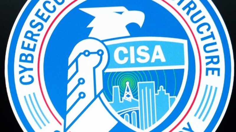 Feds Warn iPhone Users—Stop Sending Texts From iMessage