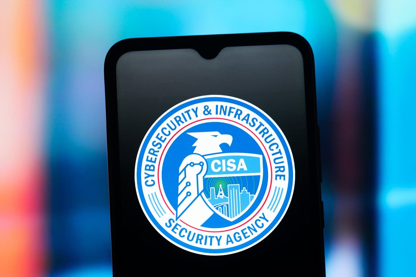 CISA Warns iPhone And Android Users — Secure Your Smartphone Now