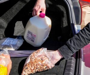 Houston families seek food aid as SNAP hangs in limbo