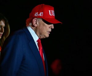 Trump tariffs showdown reaches the Supreme Court