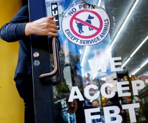 Supreme Court allows Trump admin to temporarily withhold some SNAP payments for November