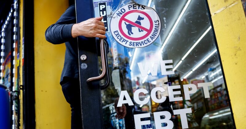 Supreme Court allows Trump admin to temporarily withhold some SNAP payments for November