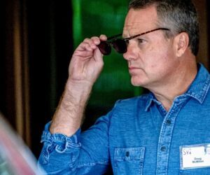 Outgoing Walmart CEO leaves behind a company at the top of American retail