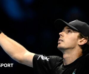 ATP Finals: Alex de Minaur recovers from ‘a dark place’ to keep bid alive and send Carlos Alcaraz through