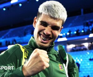 ATP Finals: World number one Carlos Alcaraz battles back to beat Taylor Fritz in thriller