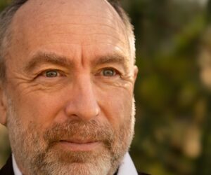 Jimmy Wales Doesn’t Think Grokipedia Will Be ‘Anything Like Wikipedia’